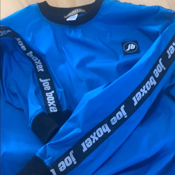 Men’s pull over running/windbreaker; clean; large - Picture 5 of 8